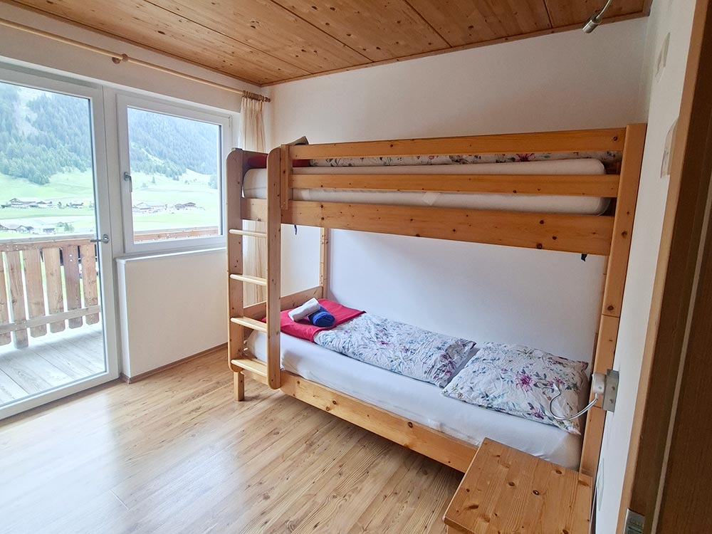 oberhuberhof-appartements-ferienwohnungen-gsiesertal-appartamenti-val-caies-stumpf1